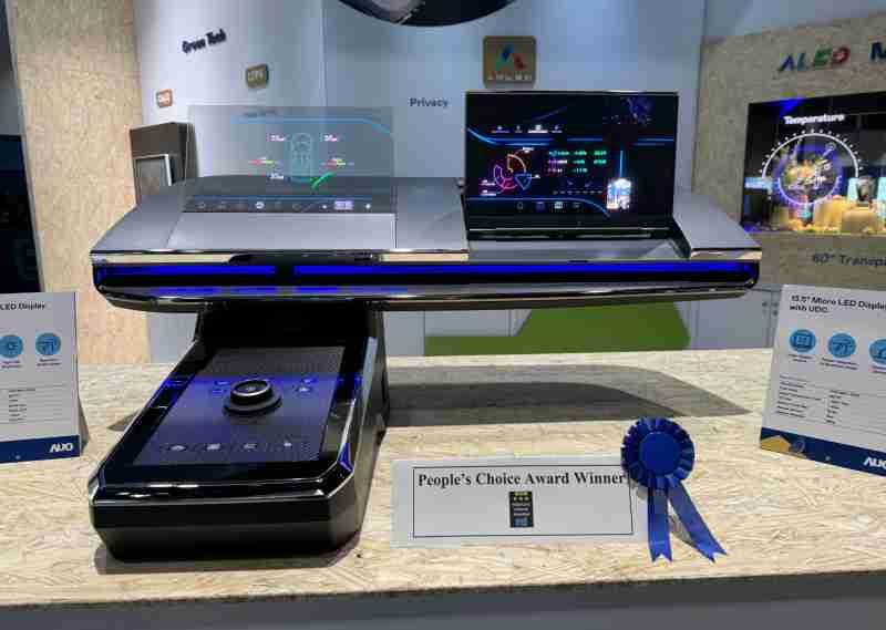 z6mg·人生就是博车用Micro LED Display HMI解决方案获”最佳车用显示奖”，，，，以用户为中心开发，，，，针对前座驾驶与乘客设计兼具娱乐与安全的高画质屏幕，，包含车舱前座的Micro LED透明屏幕及全球首款内建镜头的智慧Micro LED显示器